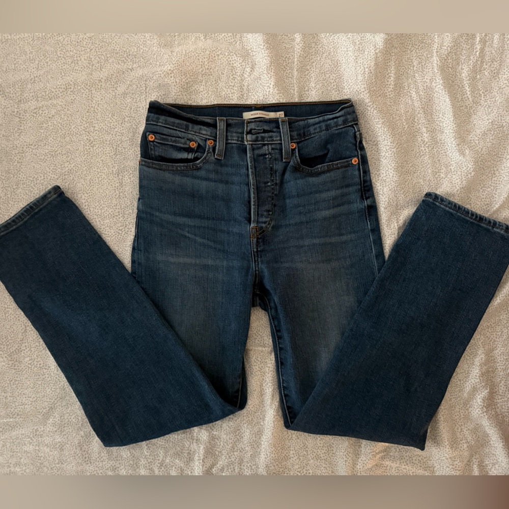 Levi’s wedgie straight Jeans size 27